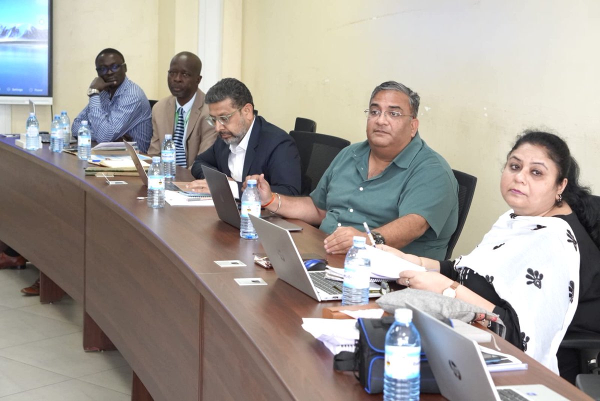 min_waterUg's tweet image. #MWEworks: @min_waterUg in collaboration with @CSEINDIA have held a meeting on policy consultation on &quot;Rain water harvesting for Groundwater Recharge&quot; and &quot;water and sanitation with special focus on rural areas&quot;.