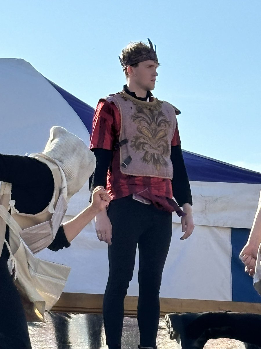 ChangelingThe's tweet image. This Sunday we will giving a FREE performance of HENRY V at Folkestone Amphitheatre 5pm 

@fstonehythedc @CreativeFstone @FHextraordinary @fstoneherald @Deal_Music_Arts @CQ_folkestone @FolkArtworks #folkestone #openair #openairshakespeare