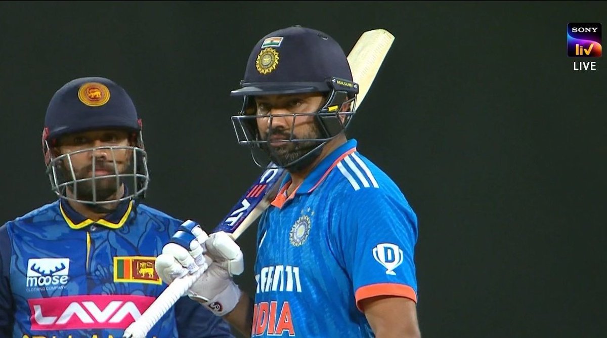 imManish_Rajput's tweet image. In search of intent we lost our old Hitman who used to score Big century in fun 😔
