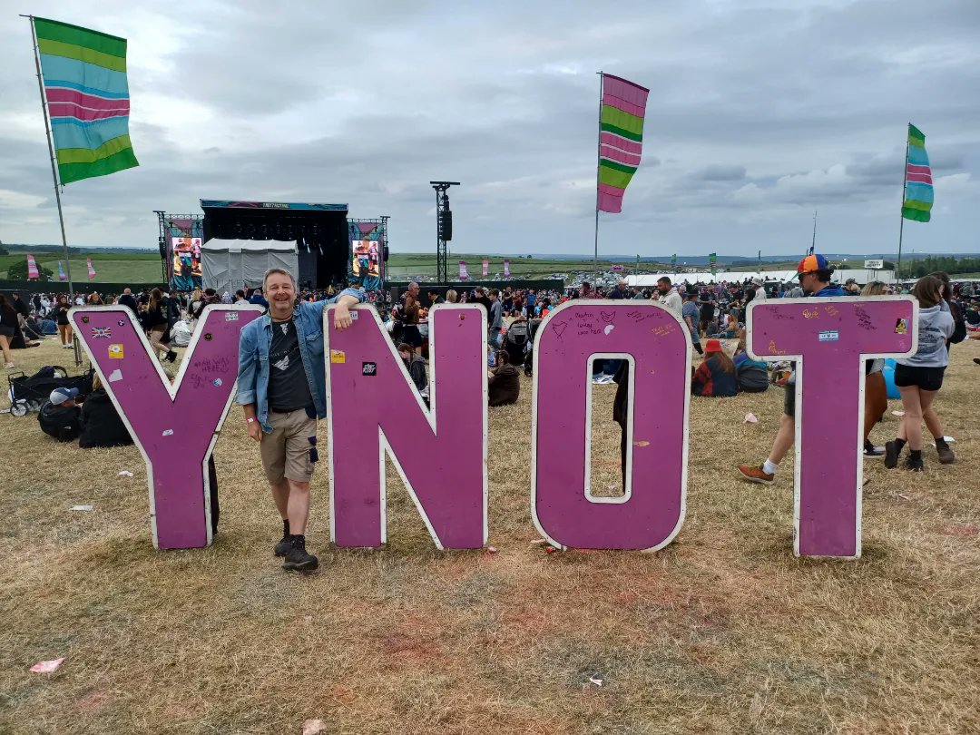 Rob15333645's tweet image. Great weekend at Y Not Festival.  Stayed dry too.  Some great bands yesterday including English Teacher and Raised by Owls  and rounded off by Noel Gallagher. #ynot