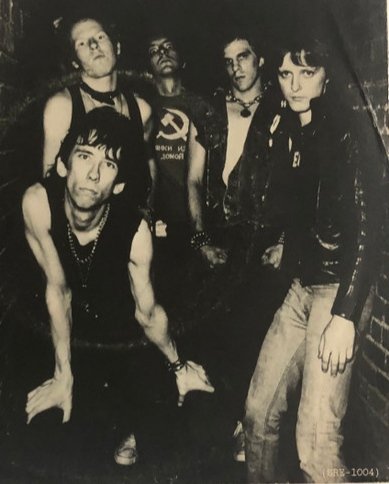 elsotaescala's tweet photo. #bersions
807.- #TheFuzztones "High Tension Wire" -2020- (#StivBators, #JimmyZero) #DeadBoys -1977-
https://t.co/II83xpL6qm https://t.co/OaDOMmFumt