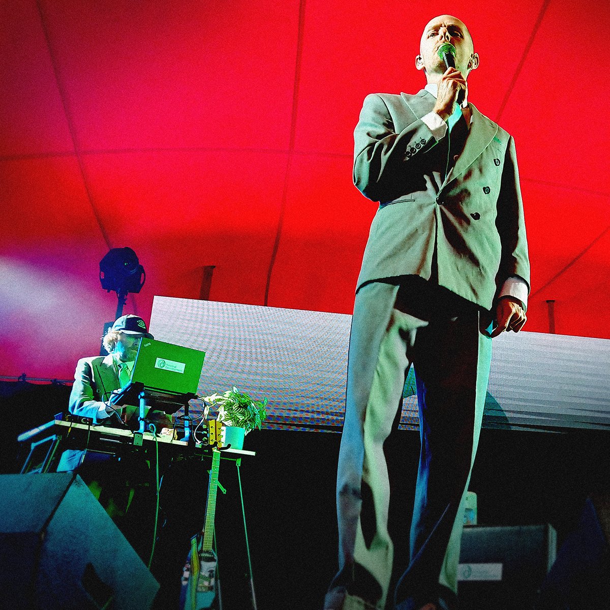 OPD_org_uk's tweet image. Super-thanks to @ynotfestival for hosting our latest motivational seminar yesterday. 

It was a pleasure to help you improve yourselves. 

Next stop @rossi_bar  Brighton - Wednesday 4 September with @booelectric @meltingvinylbrighton 

[📸 Scott Allsop / Hannah Deeble]

#ynot