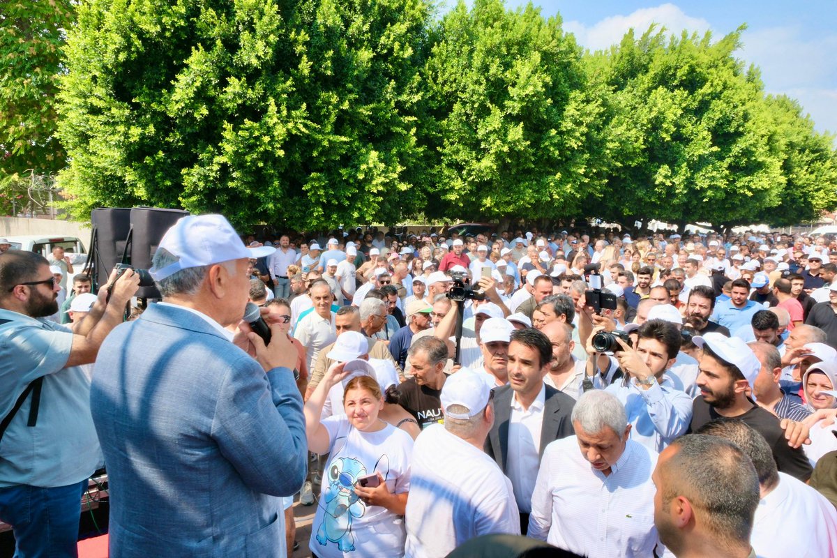 Şakirpaşa Havalimanı önünde hemşehrilerimizle bir araya gelerek havalimanımıza hep birlikte sahip çıktığımızı bir kez daha gösterdik.

Türkiye'nin kamu hizmetindeki en eski havalimanı olan ve yılda ortalama 5 milyon yolcuya hizmet veren Şakirpaşa Havalimanı'mızın kapatılmasını