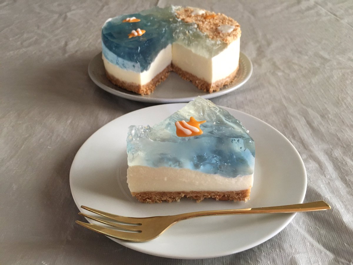 sweetscat_mofu's tweet photo. 海のレアチーズケーキ🏖🌊
#お菓子作り https://t.co/P3o4LmT49f