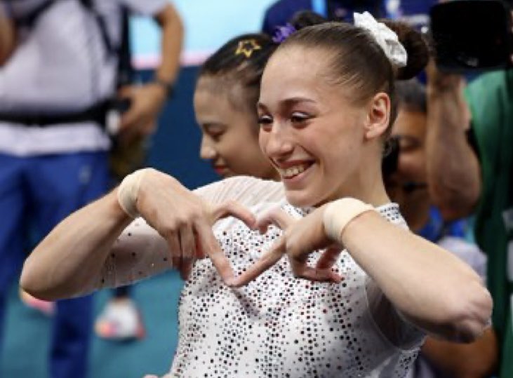 Si vs voulez tout savoir sur l’embrouille qui a conduit Kaylia Nemour, née et formée en🇫🇷, à concourir pour🇩🇿⤵️

Perso, que sa🥇soit créditée à🇩🇿ou🇫🇷, j’avoue, je m’en tape

Je retiens l’exploit d’1 jeune fille qui a offert à ses 2 pays 1 moment rare de bonheur et fierté partagés