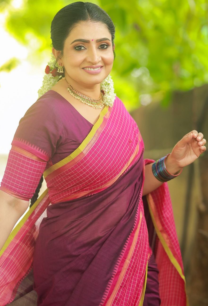 Image Who is Actress Sujitha Hot | iiQ8 Entertainment | Tamil TV Serial Actor