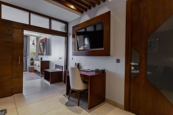 oakplazagroup's tweet photo. Relax in style and experience the best of Ghana’s hospitality in the heart of Kumasi.

📍Asokwa, Kumasi

Call 📞 050 716 8268  for enquiries and reservations. 

#OakPlazaHotels | #SuiteLife | #FoundersDay https://t.co/RQu7Li4Wpy