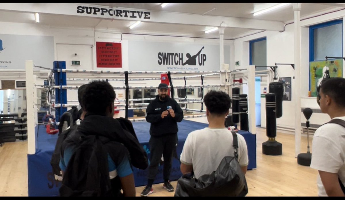 SwitchUpNotts's tweet image. We delivered a powerful workshop to young people from Connect Us Academy, from Coventry. The workshop focused on mental #resilience, choices, and consequences, designed to help young people become #mentally #resilient  make the right choices in life, and steer away from #crime