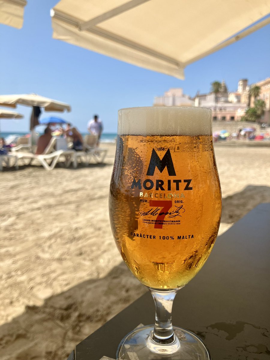 rosiemilo's tweet photo. Last day of being a beach bum ¡Salut Sitges! @Stay_Sitges @WeLoveSitges https://t.co/wRy5WbGf9G