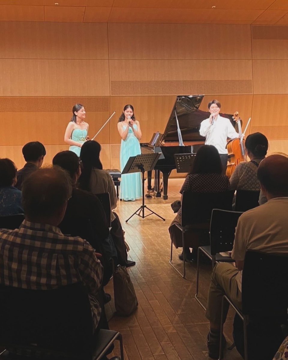 Trio_Ex's tweet photo. 夏の日本ツアー5公演、無事に終演しました！各公演、想像を超えるお客様にお越しいただき、感謝の気持ちでいっぱいです。初めて三人揃って日本で演奏することが叶い、私達にとって、とても思い出深いツアーになりました。各公演の様子は、また後日！😎 https://t.co/lQQXEZLV1a