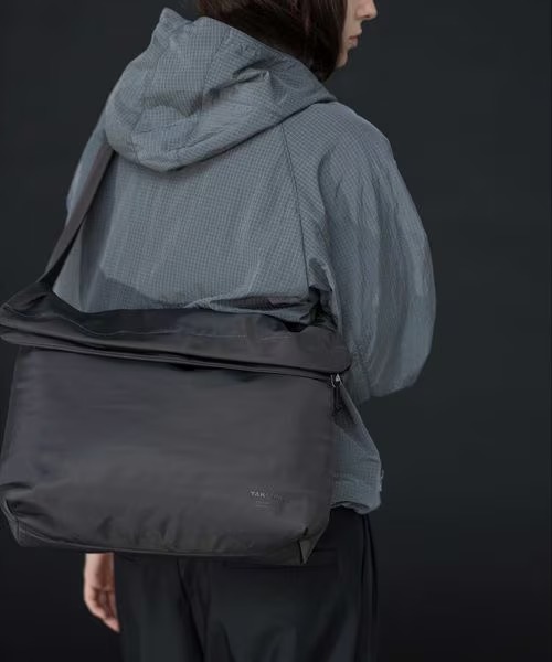 YAK PAK × monkey time 別注 フラップ ショルダー バッグが2024年 9月