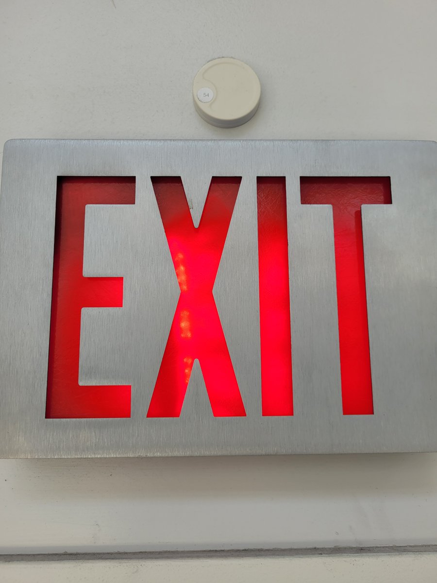 Hope your biz is thriving. Need an exit? A new Distressed-Only fund offers operators a financial off-ramp. Stay onboard, or otherwise exit.

Retail, Delivery, Distro, Manufacture. No Cultivation. 
Focus: CA, NV, IL, MA, MD, OH, PA, NY, NJ, and MO
Share commission 50-50 referrals