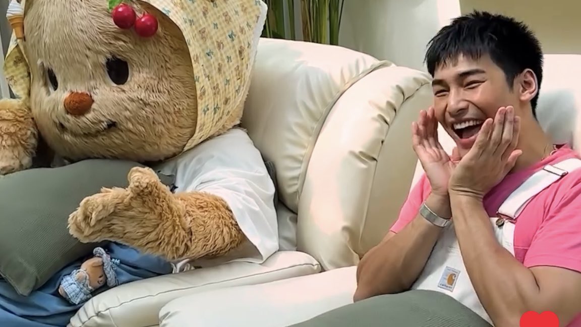 MAP27032021's tweet photo. น้อมโปแจ้มแดงง😽

#TATxApoxButterbear https://t.co/ESocyrmsyF
