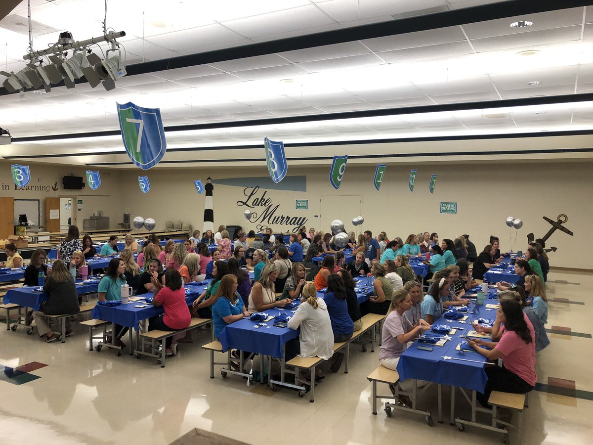 Lisa O’Donovan (@lmodonovan) on Twitter photo Teachers and staff <a href="/MarinerMates/">Lake Murray Elementary</a> are THRILLED to begin this Magical year at Lake Murray ES! 25 years💙💚 Teachers and staff <a href="/MarinerMates/">Lake Murray Elementary</a> are THRILLED to begin this Magical year at Lake Murray ES! 25 years💙💚