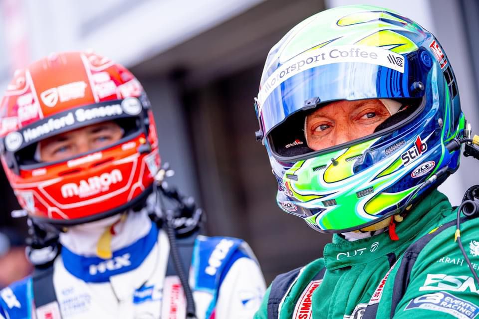 Our own <a href="/Huffsport/">Rob Huff</a> rolled back the years at <a href="/DoningtonParkUK/">Donington Park</a> last weekend ⏮️

Teaming up with Mark Mathieson MBE and 
<a href="/AlanMannRacing/">Alan Mann Racing</a>, Huffy produced a superb showing in the Masters Historic Pre-66 Touring Cars race! 

#FewkesSport