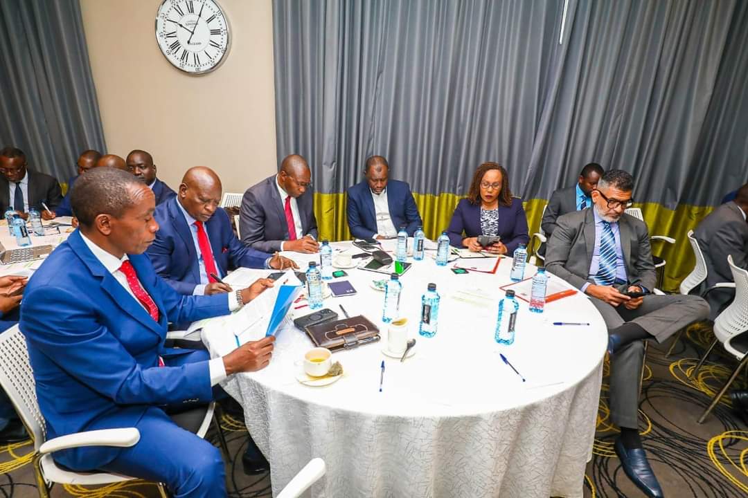 KWamatangi's tweet photo. This morning, together with other governors, I participated in a discussion with the Commission on Revenue Allocation (CRA) as part of developing the fourth revenue-sharing formula between the National and County governments.
The conversation aimed to reassess the current third basis and gather input from county governments for the fourth formula, which will guide revenue sharing among the counties from 2025/26 to 2029/30.
During my address at the forum, I stressed the paramount importance of fairness in developing an equitable and just revenue-sharing formula for all Kenyans. It is crucial that no section of our population is disenfranchised or denied essential resources due to contentious parameters and questionable data.
I specifically opposed tampering with the figures previously used to determine how resources are shared. The key parameters of the poverty index, population, land mass and infrastructural development must be carefully and equitably considered in formulating the new revenue-sharing formula.
I called upon all stakeholders to ensure that these parameters are applied uniformly and transparently to prevent any form of bias or discrimination.