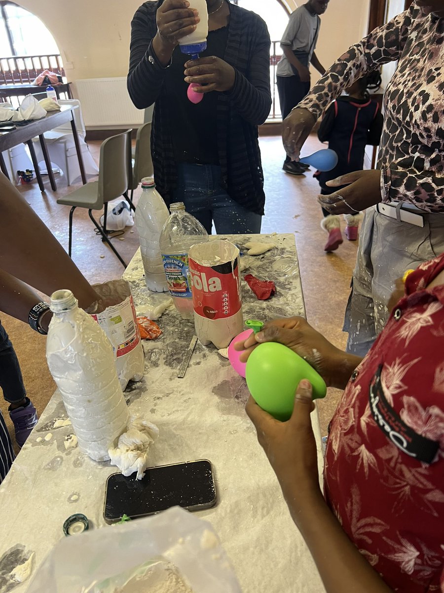 LightupBahc's tweet image. It’s buzzing here our @HAFCalderdale has kicked off with the kids doing artwork we so can’t wait for the final product. Thank you so much @HAFCalderdale @CalderdaleFound @Calderdale