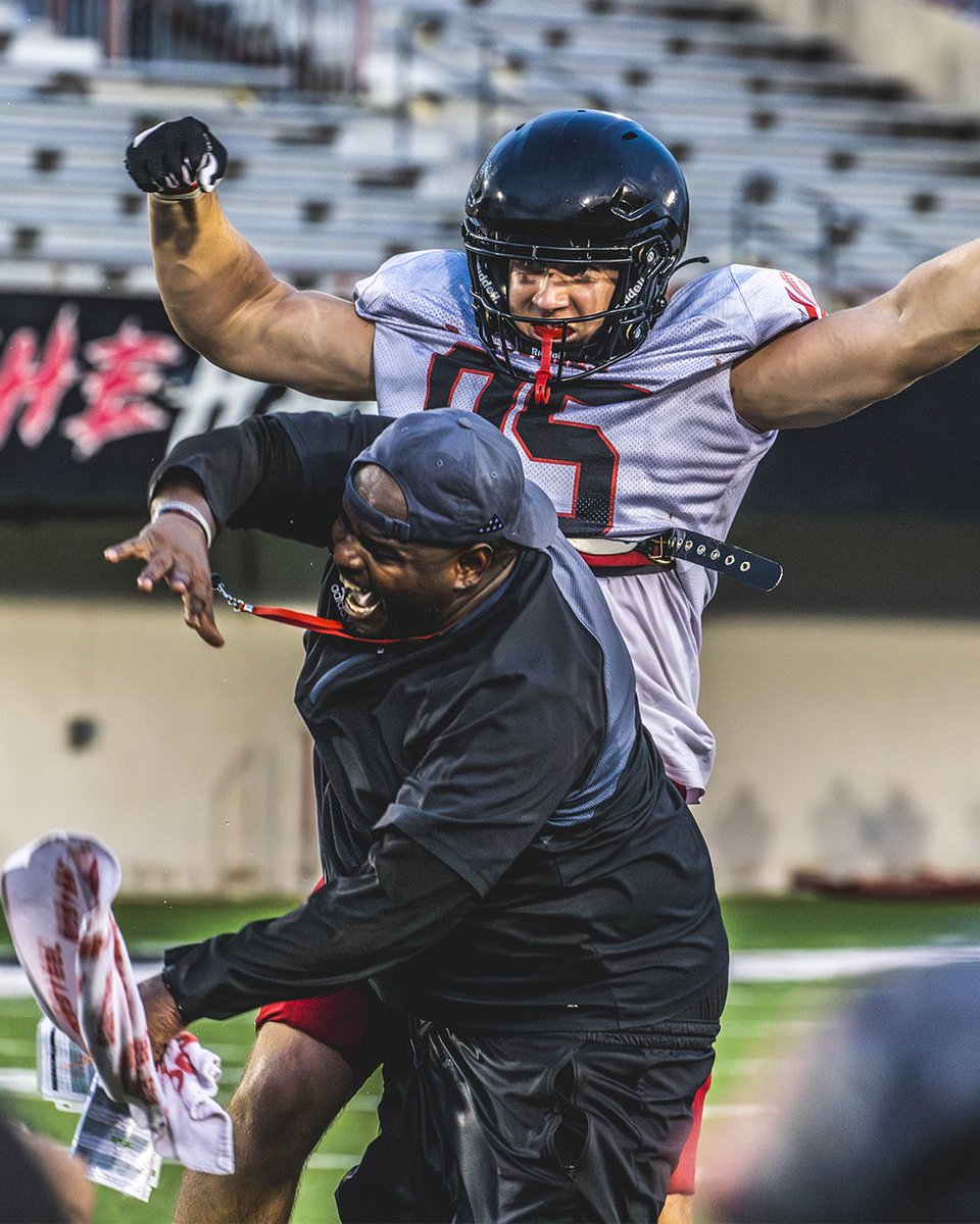 NIU_Football's tweet photo. Vibes were high last night for full pads. 🫨

#SOAR | #TheHardWay 🤘🏽🐾 https://t.co/lBprLVggK8