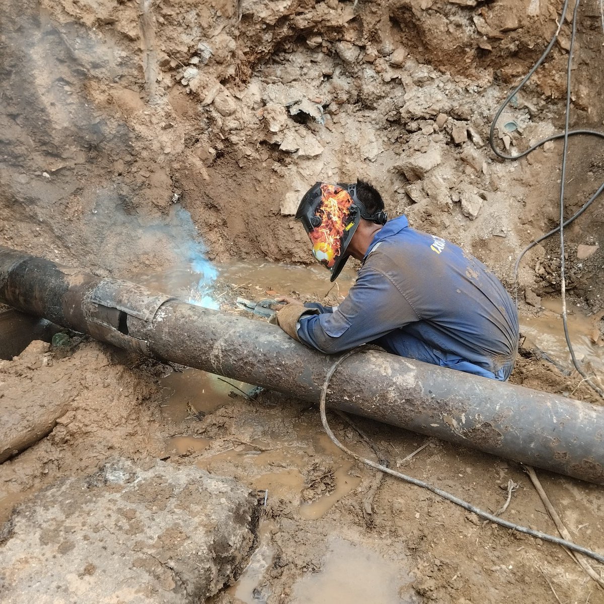 MinAguas (@minaguasoficial) on Twitter photo 💧Sucre | La clase trabajadora de <a href="/hidrocaribe/">Hidrocaribe</a> en articulación con la Gobernación y la Alcaldía del municipio Arismendi, corrigió avería de agua potable en el sector Las Casitas de Río Caribe, a fin de optimizar el servicio a 1400 familias 💦
<a href="/NicolasMaduro/">Nicolás Maduro</a> 💧Sucre | La clase trabajadora de <a href="/hidrocaribe/">Hidrocaribe</a> en articulación con la Gobernación y la Alcaldía del municipio Arismendi, corrigió avería de agua potable en el sector Las Casitas de Río Caribe, a fin de optimizar el servicio a 1400 familias 💦
<a href="/NicolasMaduro/">Nicolás Maduro</a>