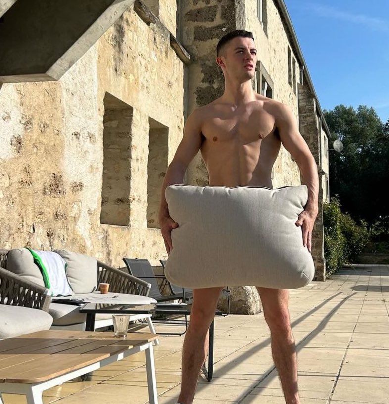 heyjaeee's tweet image. Olympic crush of the day …Rhys McClenaghan from Ireland 🇮🇪