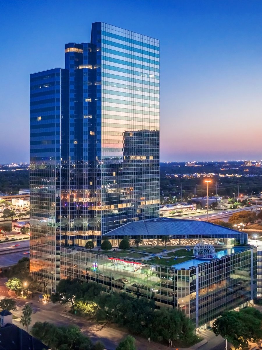 FMGDesignInc's tweet photo. FMG Design is honored to have partnered with luxury homebuilder Perry Homes on their new headquarters at Phoenix Tower, Houston, Texas. See how our graphics bring Perry Homes’ office to life!

https://t.co/m1SRaoK3eU

#fmgdesigninc #segd #experientialgraphics #perryhomes #design https://t.co/zJW3WSzDIr