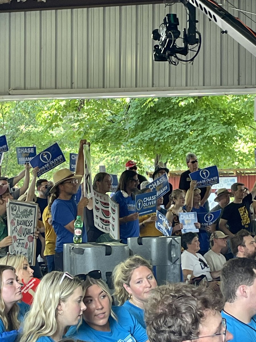 TrevorAReynolds's tweet photo. Went to my first #FancyFarm this past weekend. Was lots of fun and enjoyed getting to hang out with friends, eat BBQ, and root for #TeamComer! Too bad Andy Beshear was too scared to show up. Instead, we got far-left crazies shouting “Ceasefire now!” and the @lpky. 🇺🇸 https://t.co/4tViCvlyEo