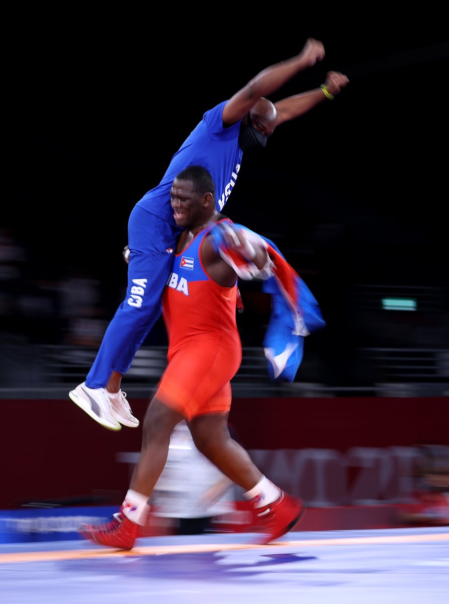 Mijaín López, la leyenda que va por el gran récord 🇨🇺

El multicampeón cubano busca su quinta medalla de #oro consecutiva en la lucha grecorromana. 🤼‍♂️

Hoy perdió un punto en un combate... ¡La última vez había sido en Pekín 2008! 😱

#JuegosOlímpicos #Paris2024
