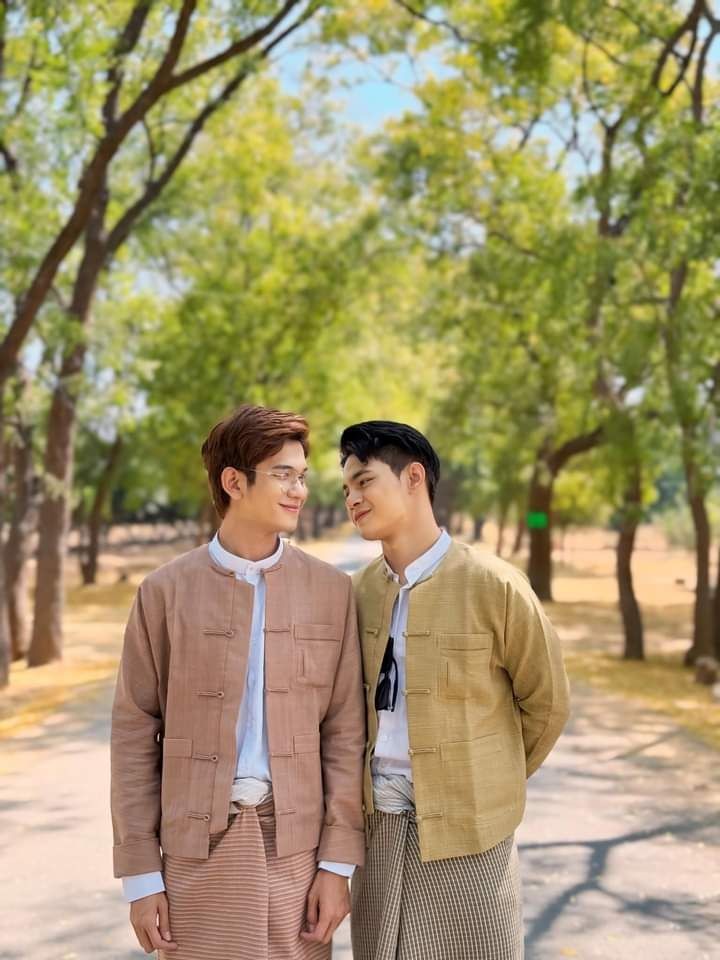 sansan_kh's tweet photo. Fandee na kha 😚
အိမ်မက်တဲ့မှာအချိုတွေလာကျွေးအုံးနော်🫶
#vitashine
#zawshinehtet
#vitamin
#trustentertainment
#rays
#baganbeginning
#khartawmi https://t.co/iQ0rtJujBb