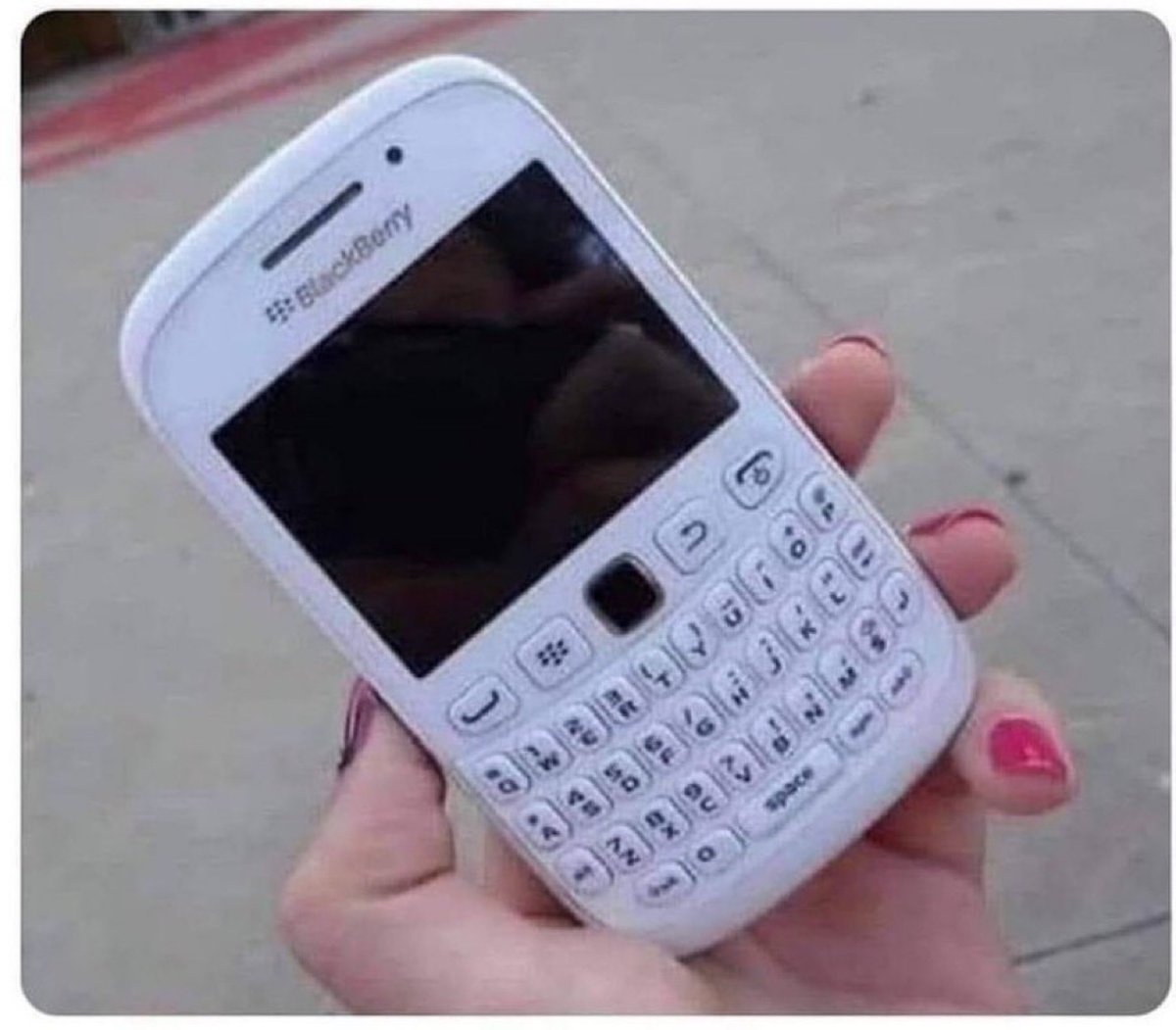 Guarromantico_'s tweet photo. Me sentía bien inalcanzable cuando tuve uno de estos: https://t.co/a5HSjyg3LR