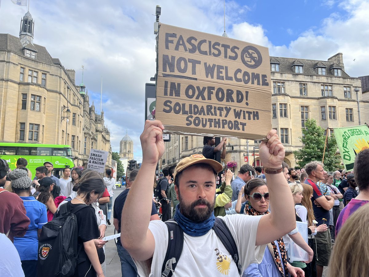 Edward Burnett tweet media