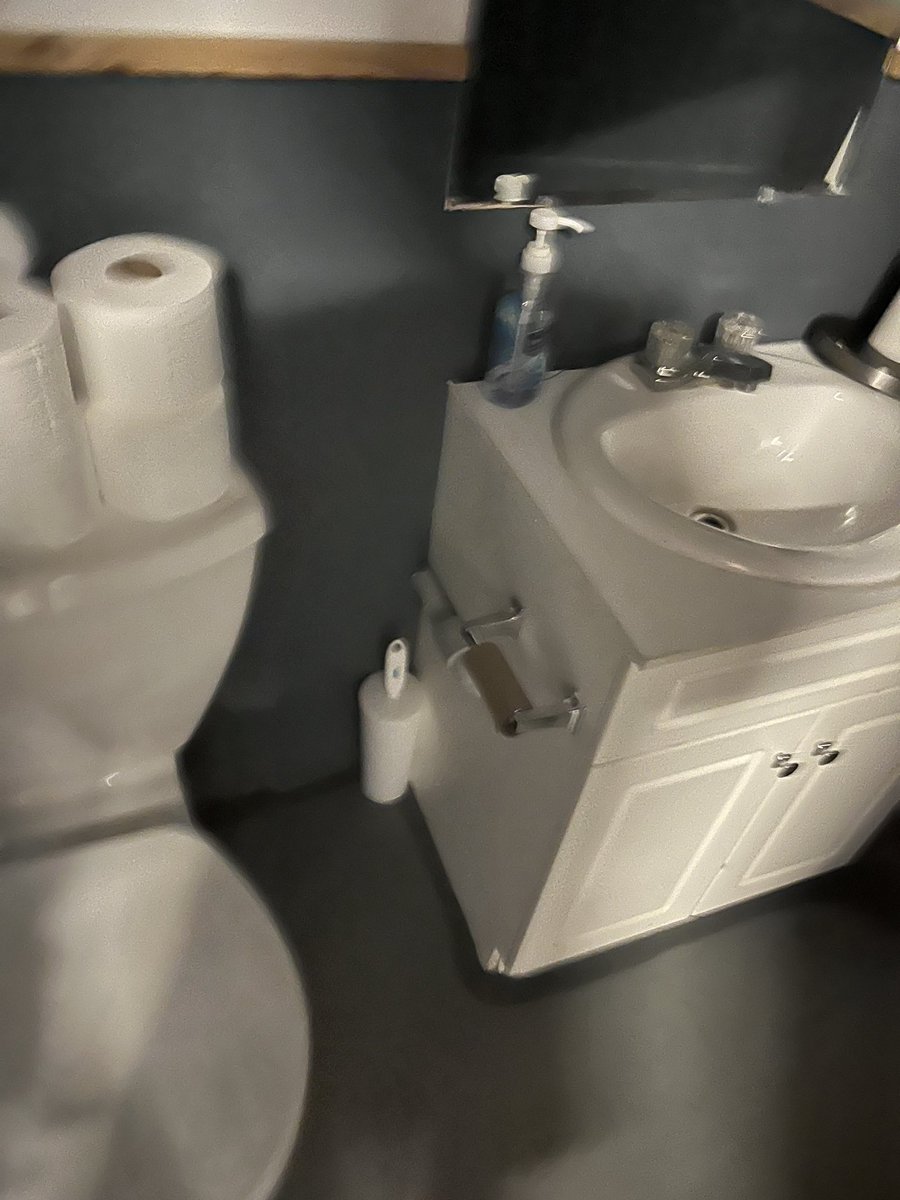 Lloyd_Chambers's tweet image. Hmmmm how do I fix this problem ⚠️