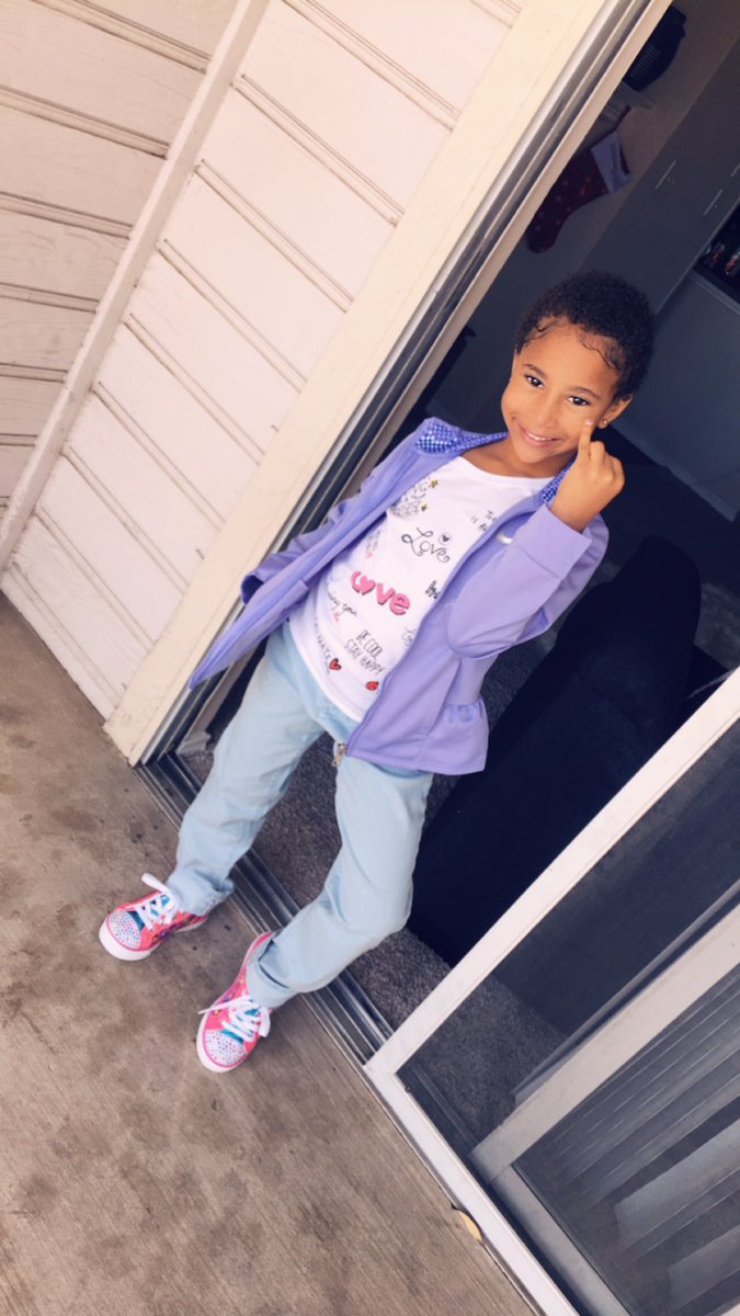 _Creeeeee's tweet image. Year 5 🎗️🙏🏽

Happy Cancerversary  to my Mommies first born baby girl! You’ve overcame a hurdle most wasn’t lucky to surpass &amp;amp; I couldn’t be more thankful &amp;amp; joyous 🙌🏽🤍  Thank you God for keeping her 🥹💫💕
#CancerSurvivor
#WilmsTumor
#ForeverLaiyaStrong🎀
#MommiesWarrior