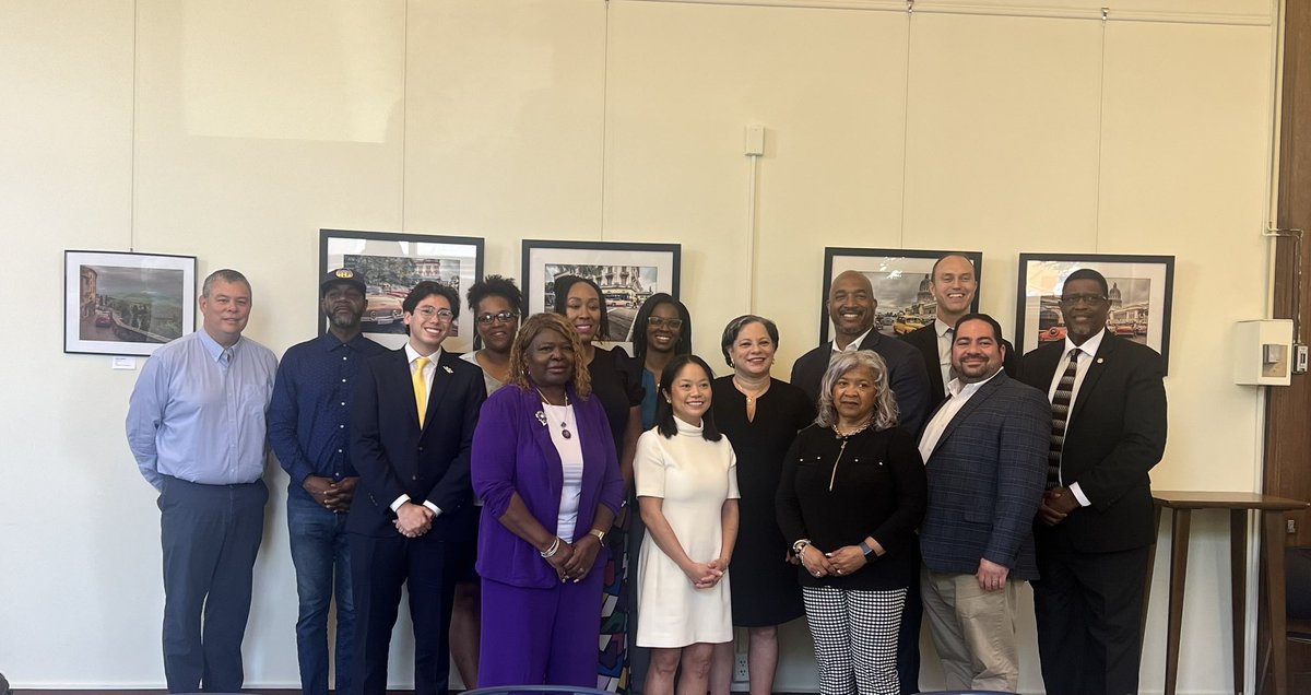 thedrmikejones's tweet photo. Thanks @RepMcClellan & @NewVAMajority for today's key discussion on #VotingRights, very happy to have participated. This area needs reform & that’s why many of our community leaders, including @SenTimKaine & @MarkWarner are fighting for the #FTVA & #JohnLewisAct to be codified! https://t.co/97WebgW5gU