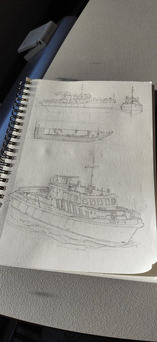 Nagakawart's tweet photo. Petit dessin dans le train 🇱🇺

#croquis #dessin #ship #scheep #Rotterdam https://t.co/k8RCPfDcIx