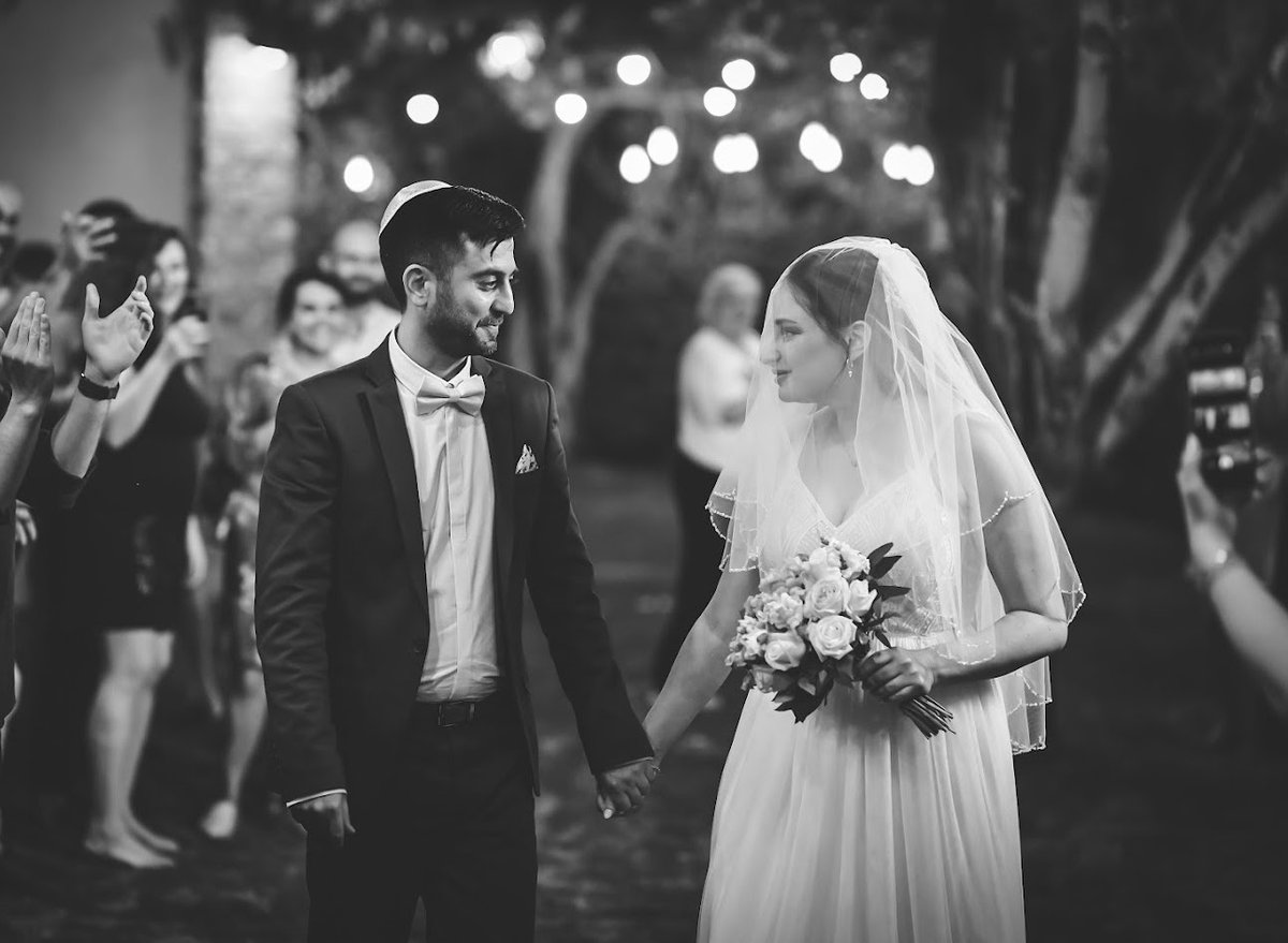 Tali aharoni tweet media