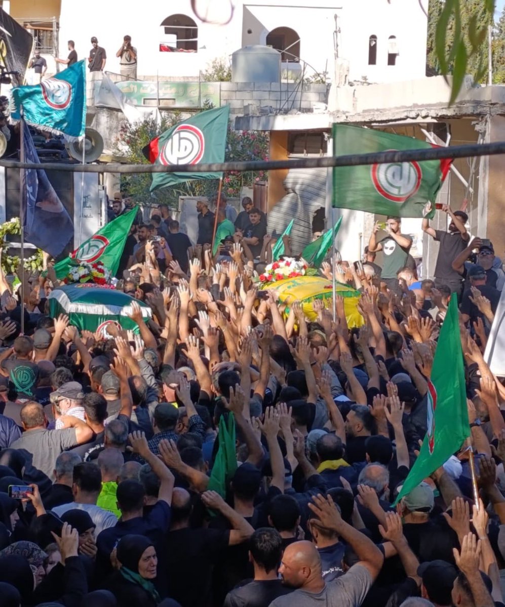 وكل سلامي للإجساد إن رجعت .. محمولة ع الاكتاف
#المجد_للشُهداء #جنوب_لبنان