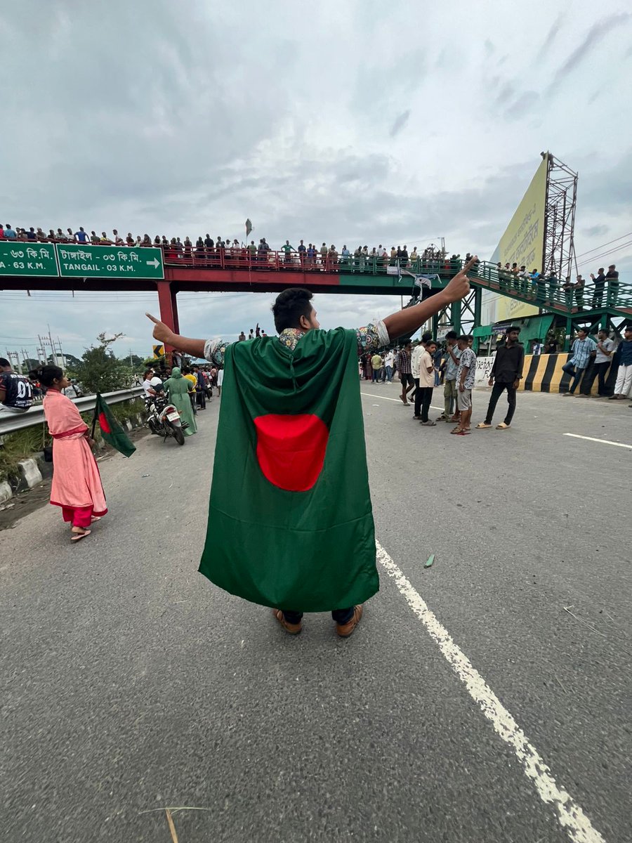 আলহামদুলিল্লাহ 🤲

সবাইকে ঈদ মোবারক🥳

এই নিয়ে দ্বিতীয়বারের মতো আমাদের দেশ স্বাধীন হয়েছে 💖🎉

৫ ই আগষ্ট, ২০২৪ শিক্ষার্থীরা সৃষ্টি করলো এক নতুন ইতিহাস 💪☝️🎉