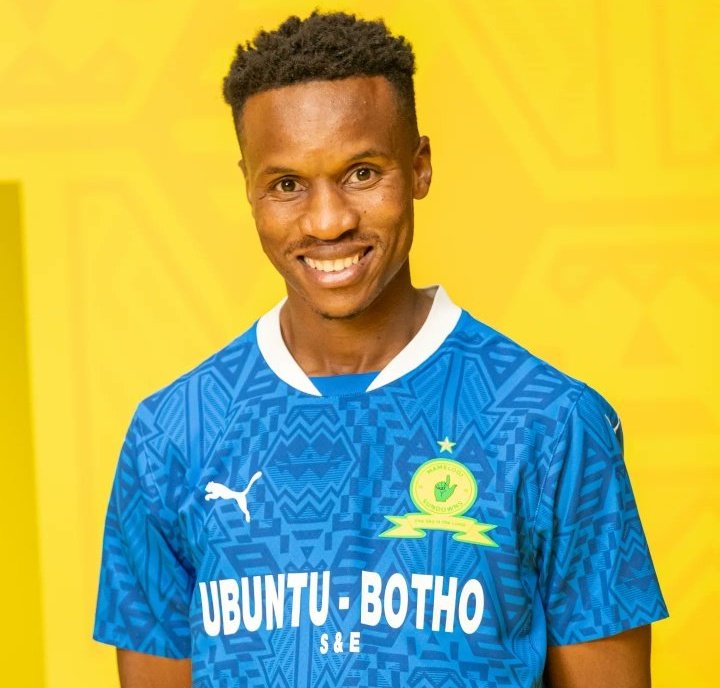 Sibiya_Official's tweet image. All @Masandawana fans repost and follow one another 👆