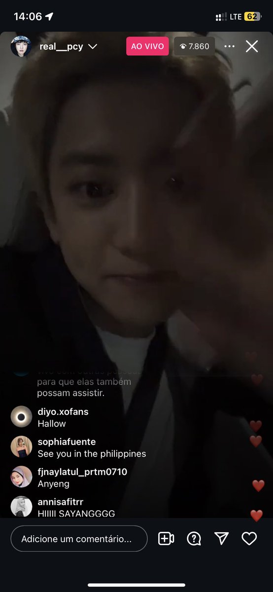 quando eu vejo q tem uma live de um dos meninos porém estou no trabalho e não posso ver 😫