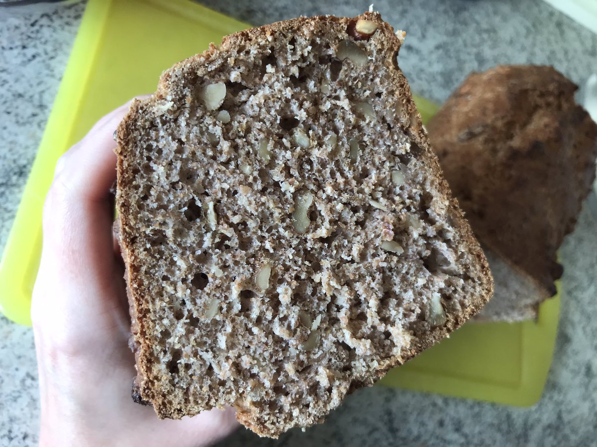 SweetMouse85's tweet image. I made a walnut bread today 🍞 

#homemade #bread #walnutbread