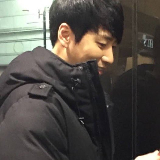 zzanxeox's tweet photo. 난 이런
살짝 개말라이준혁 이런 무드의
남친짤을 가장 조아함 ㅜㅡㅜ https://t.co/eMtoIqX4lu