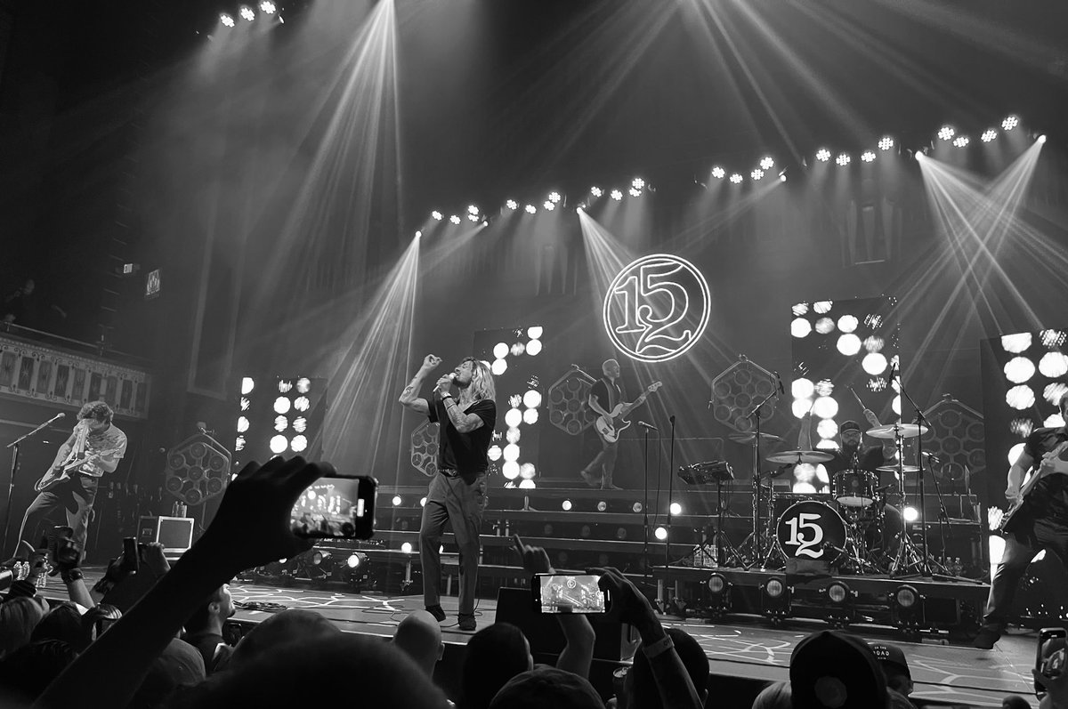 CJ03649's tweet photo. What a night! @TBSOfficial @AdamDamnLazzara @JohnNolanMusic #TheAtl https://t.co/GrSWqR6TuI