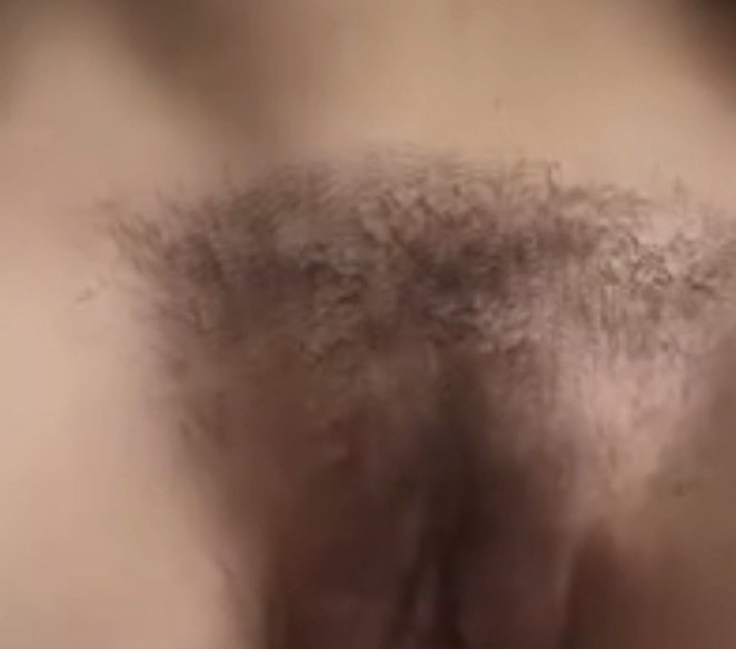 من يحب يلحسها لين بخلني ارتعش ودووووخ