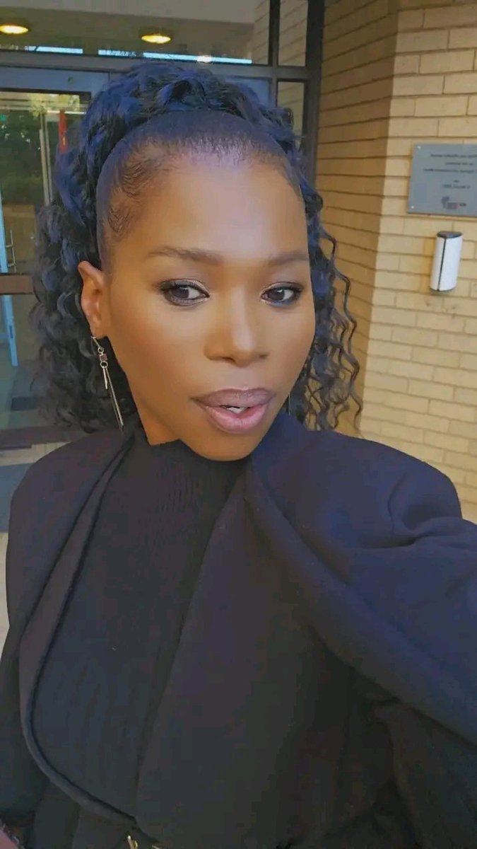 Retweet if you SUPPORT Anele Mda ✊️✊️✊️✊️