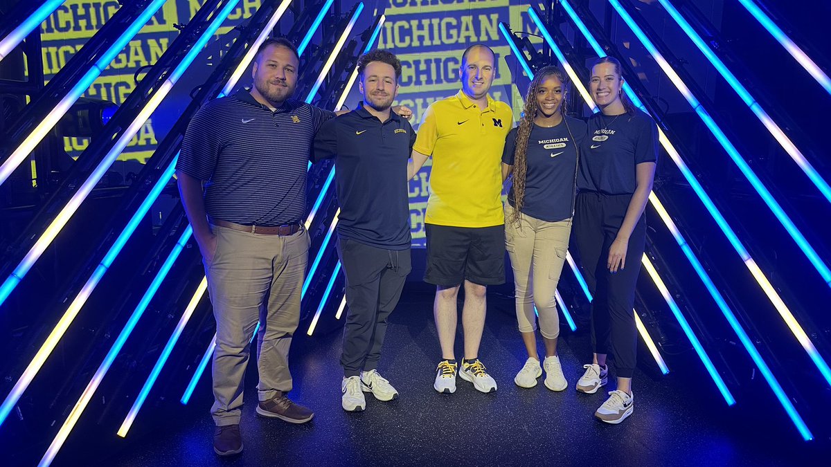 aaron_froio36's tweet photo. The 2024-25 athletic season has officially commenced, couldn’t be more excited to run it this year with this squad!

@jstocker89 @meremoser @aaronsmooty https://t.co/j3oT6137jq