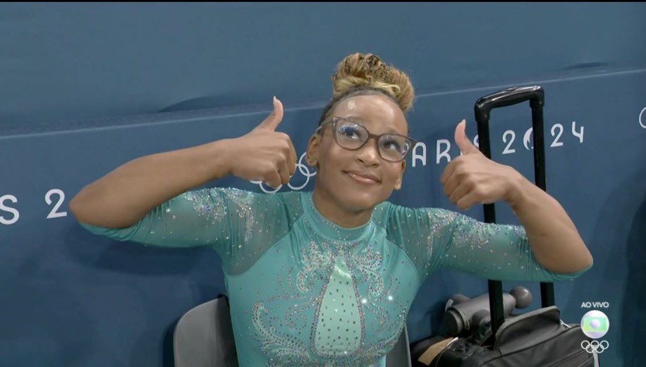 centralreality's tweet photo. nós brasileiros assim meio Rebeca #Paris2024 https://t.co/rY64LW14FD