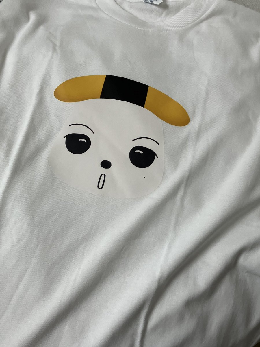 RT 추첨 네 분께 마봉이 티셔츠 보내 드려요! (국내 주소 한 정)

내일 발표 후, 모레 보내 드릴 예정입니다!

집에서 편히 입으실 수 있도록 사이즈를 XL로 제작하였으 며, 사이즈 선택은 불가하니 참고 부탁드립니다~

#이마크바봉