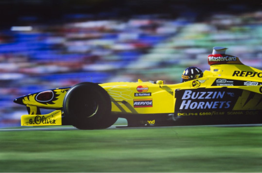 MatthIJsseldijk's tweet photo. @wbuxtonofficial @latimages @Motorsport Buzzing Hornets livery for @AstonMartinF1! And put @HillF1 behind the wheel, too. 😃 https://t.co/xI7nIjyya1