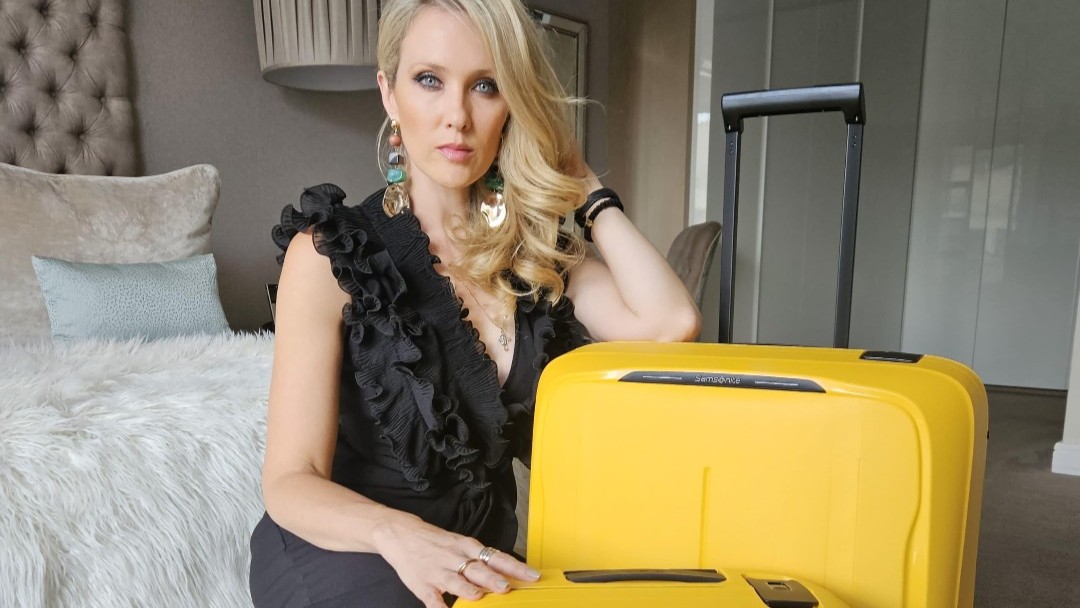 Going away for the long weekend?✈️☀️🌴 Pack in style with <a href="/Samsonite_SA/">Samsonite South Africa</a>,  the durable and lightweight luggage brand that makes your journey a pleasure and keeps your valuables safe. 

<a href="/ChangeAgentSA/">CATHERINE CONSTANTINIDES</a> shows her Samsonite suitcases, now available at Eastgate. 💼

#SeeYouAtEastgate