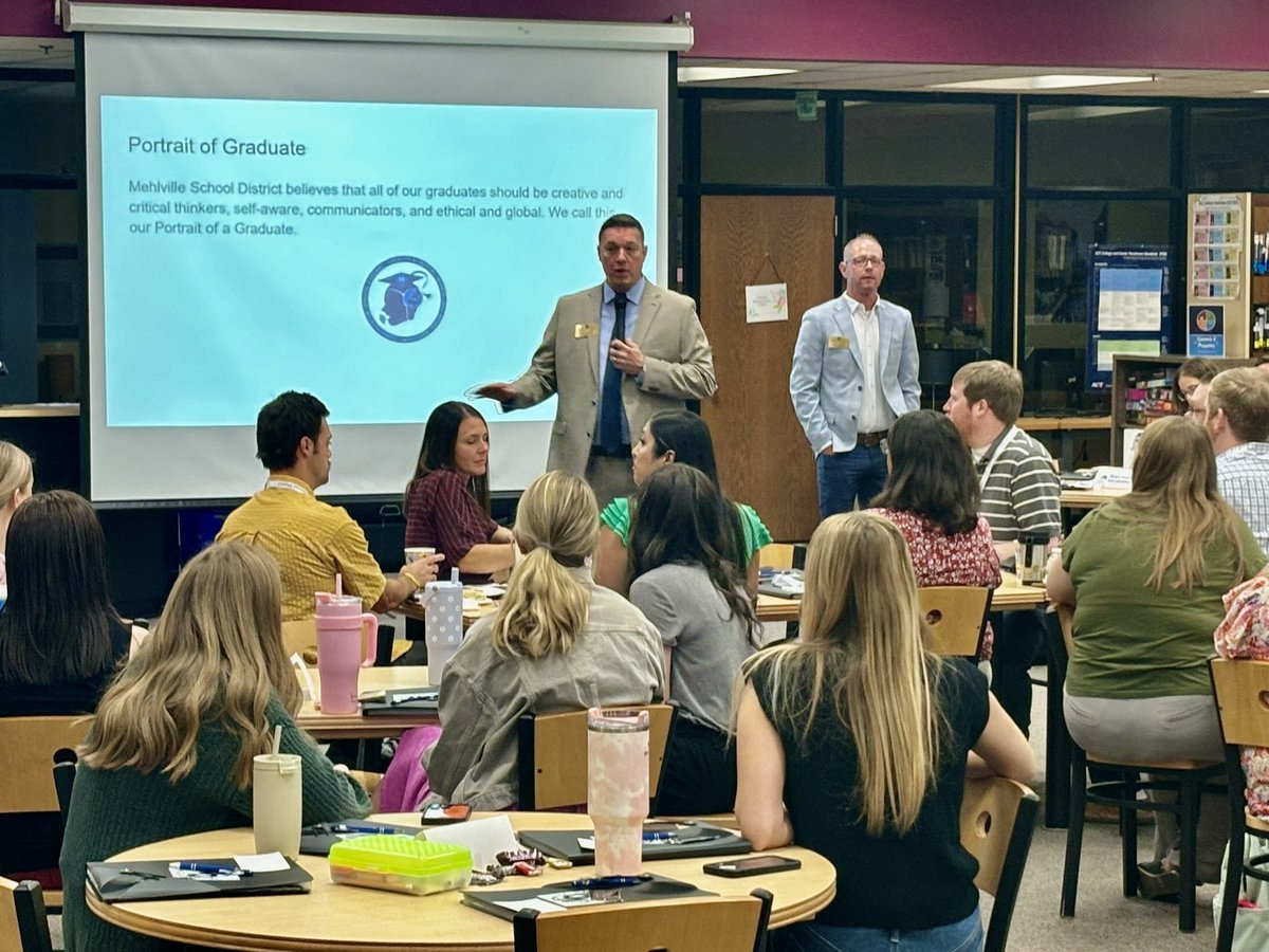 First day of New Teacher Orientation <a href="/MehlvilleSD/">Mehlville School District</a>, with @chaddickemper, <a href="/breslerjeff/">Dr. Jeff Bresler</a>, and <a href="/DrBrian_Smith/">Brian Smith</a> welcoming over 50 new educators to the district. #msdr9